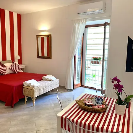 Casa Giulia, Nuovo In Centro! * Napoli
